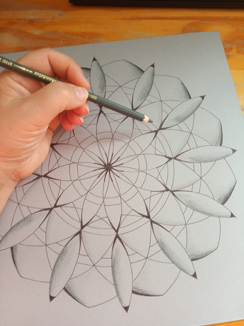 Kurz intuitivní kresby - mandala bez pravidel.