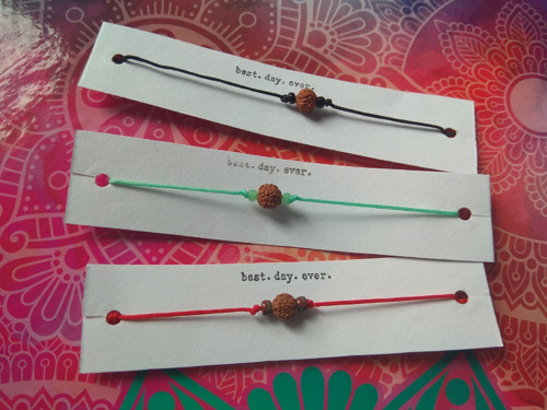 Náramek rudraksha — foto 1