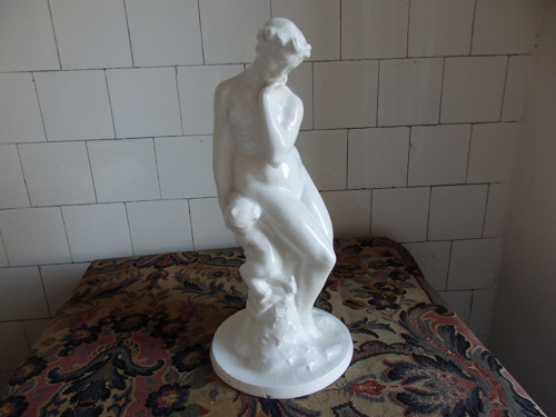 Mateřství - socha — foto 1