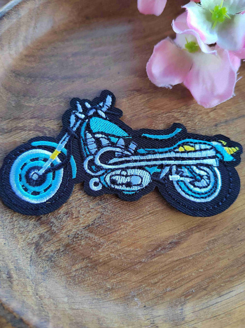 Nažehlovačka motorka tyrkys