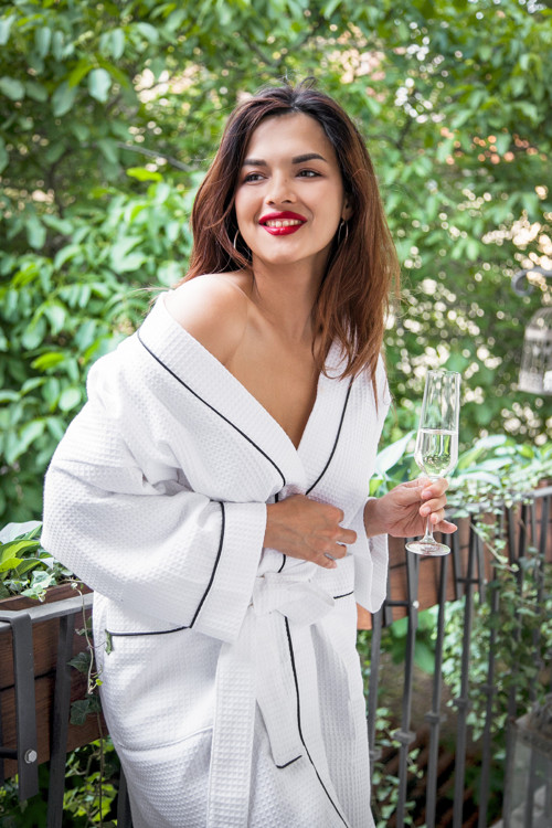 Zen Moment: Černo-bílý unisex kimono župan