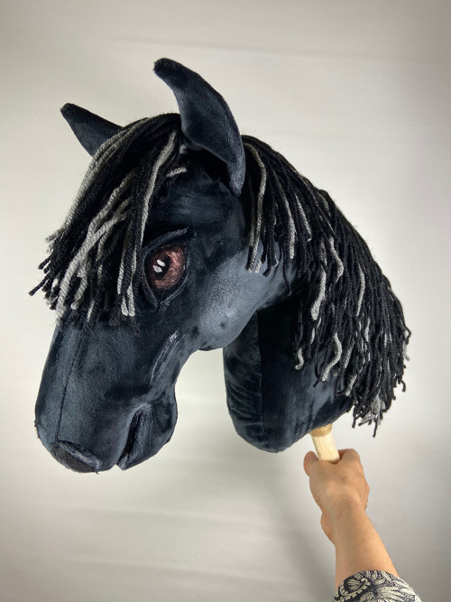 Balt vraník - Hobby horse — foto 1