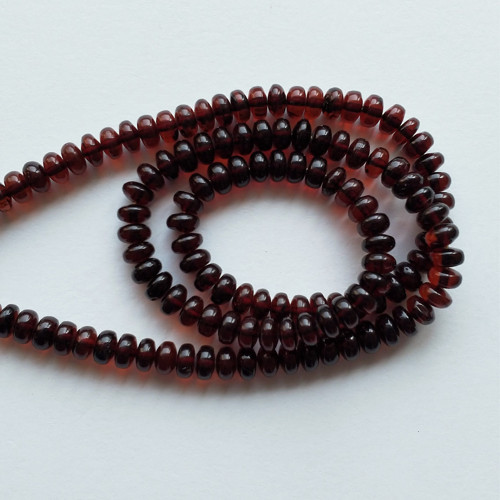 Jantar 10 korálky 5 x 3 mm, 1 kus