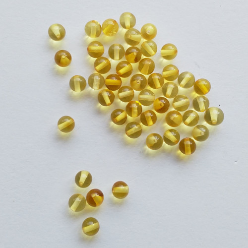 Jantar 15 korálky 4 mm, 1 kus
