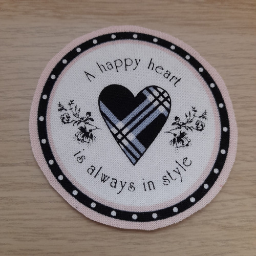 Nášivka happy heart — foto 1