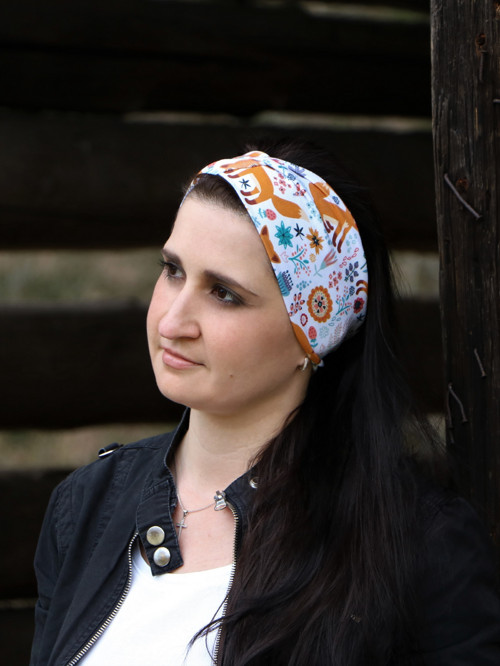 Prekrížená čelenka líška