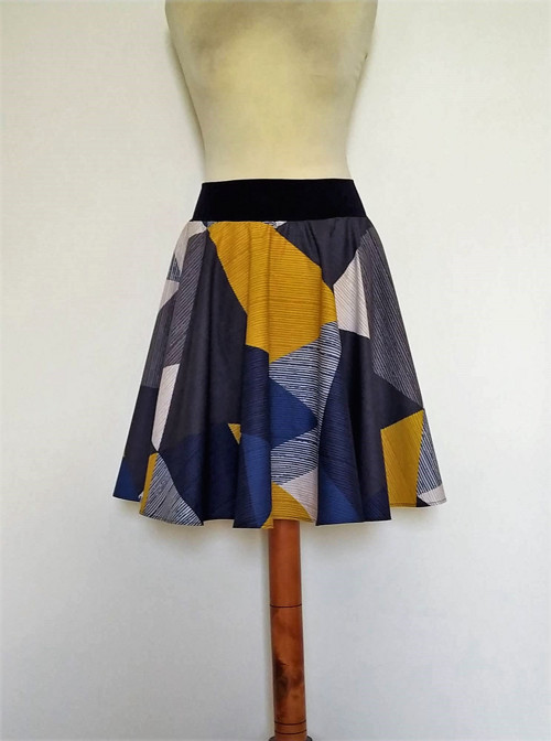 Kolová sukně - délka 55cm — foto 1