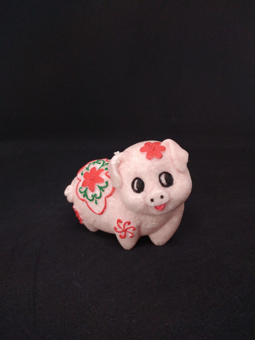 Svíčka Veselé PRASÁTKO, rozměr 6,5 x 8,5 cm