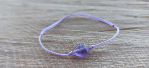 Fialovo fialový shamballa náramek s ametystem