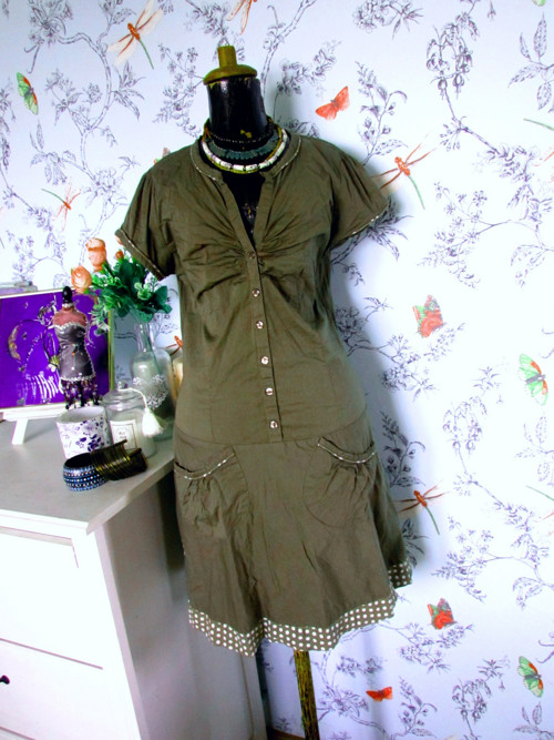 Šaty safari khaki — foto 1