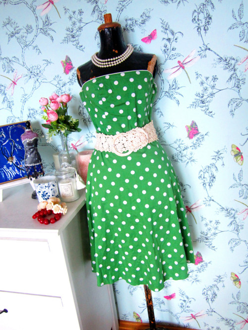 Šaty retro dots pin-up — foto 1