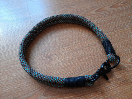 Obojek SNAKE (o 55cm)