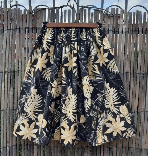 Black and Gold — foto 1