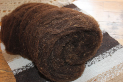 Česanec jurské ovečky - tměvě hnědá 100 g