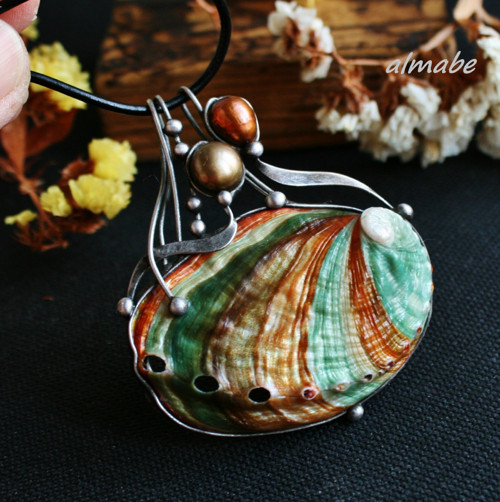Lastura Abalone a říční perly — foto 1