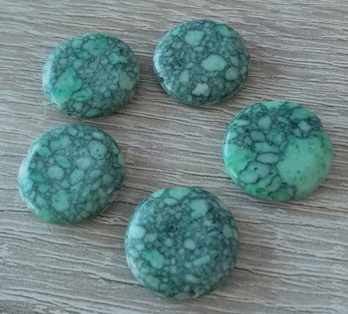 Syntetický tyrkys placička 17x17mm - 3ks