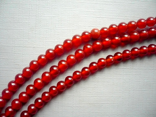 Vrtané korálky 4,5 mm - karneol, 10 ks