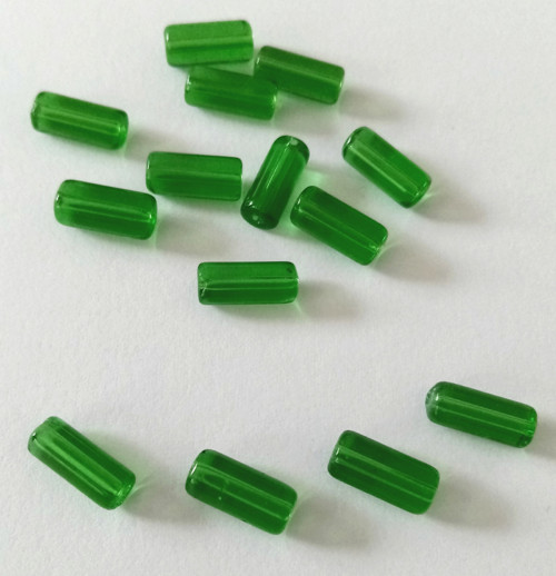 Drobný korálek oválek 8x3mm - 15 ks