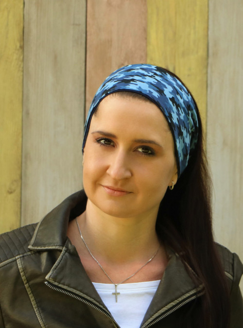 Úpletová čelenka maskáč modrý mini
