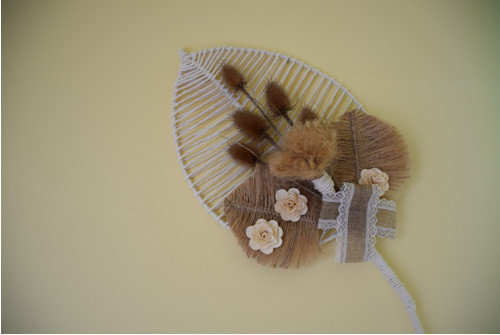 Macramé dekorace - list s bodláky — foto 1