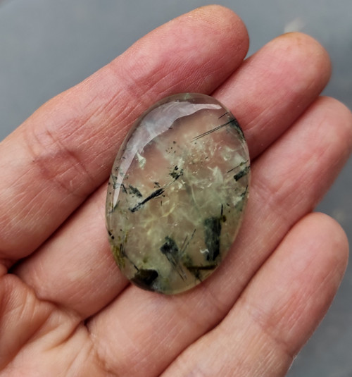 Prehnit, ID 2579, 34x23 mm
