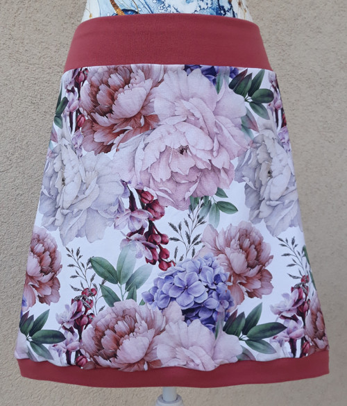 KDYŽ KVETOU délka cca 50cm vel.XS-L
