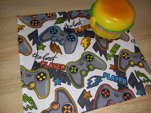 Prostírání , svačinový ubrousek textilní - Gamer