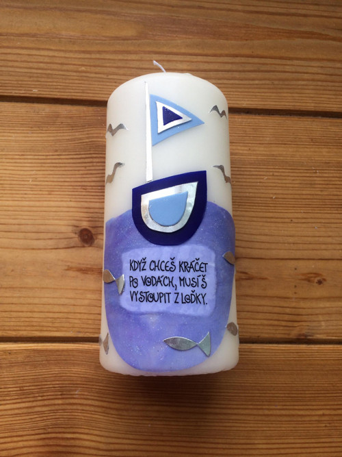 Po vodách kráčej