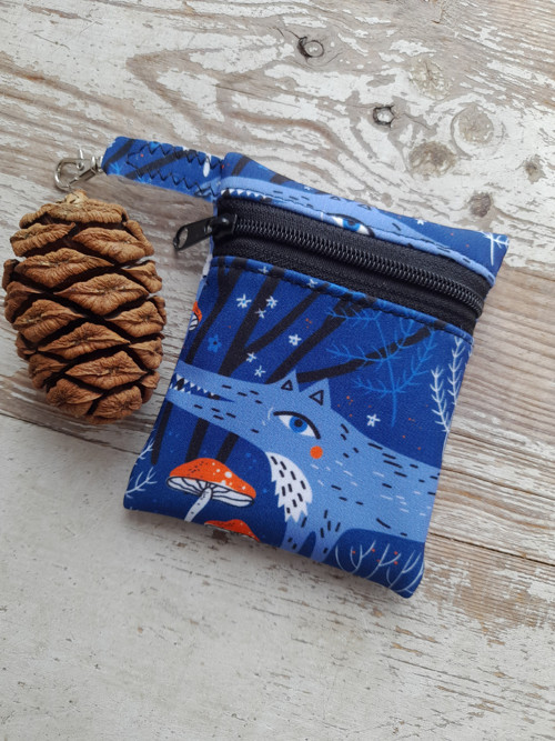 Kapsička,klíčenka,peněženka-vlk na houbách
