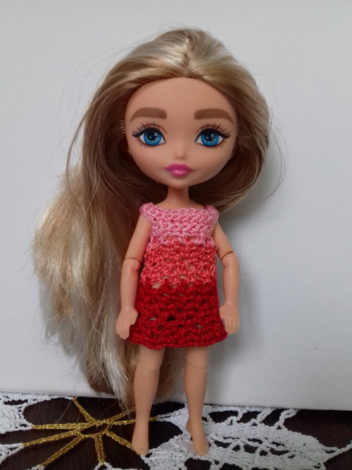 Háčkované šatičky pro Barbie Extra Minis