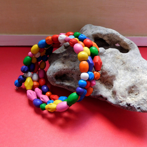 Náramek dřevěný barevný