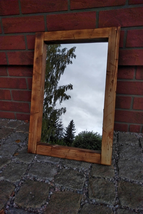 Zrcadlo v dřevěném rámu 60x80cm — foto 1