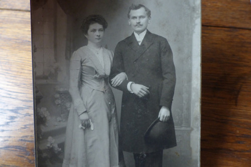 Klobouk a rukavičky..stará kabinetní fotografie