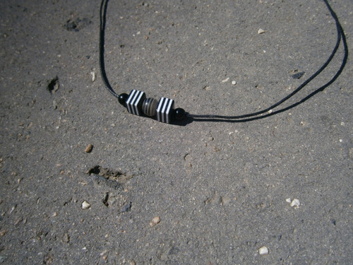 Black & White Beads Necklace — foto 1
