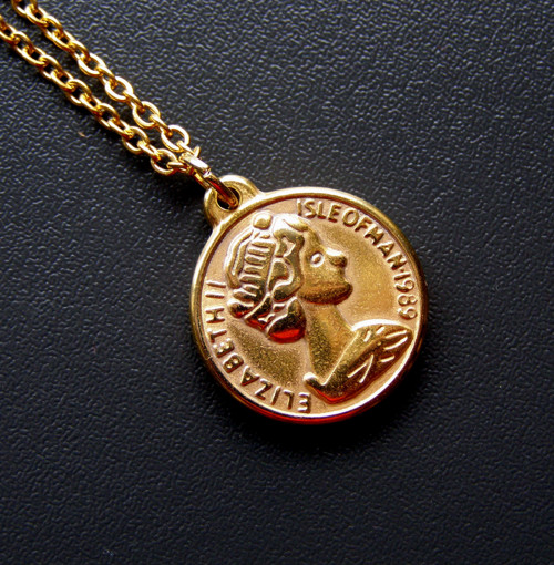 Náhrdelník zlatá chir. ocel - QUEEN ELIZABETH II.