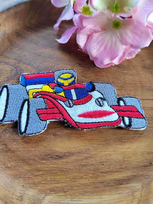 Nažehlovačka formule šedo červená