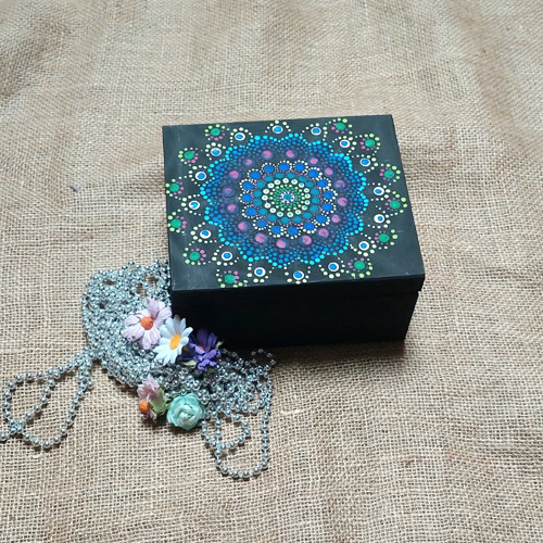 Krabička mandala / 4 přihrádky