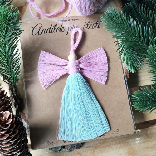 Macramé andílek - Růžovo-stříbrný s mint křídly
