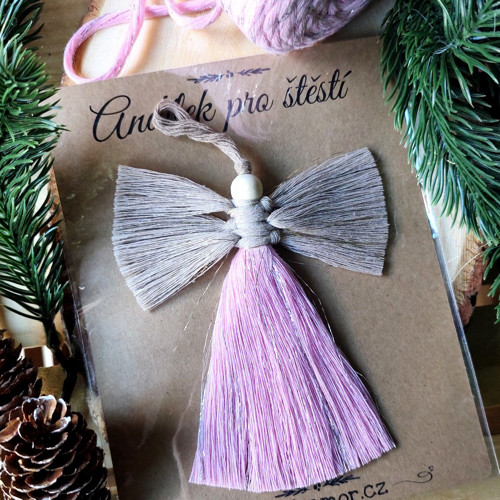 Macramé andílek - Okrový se třpytivými křídly