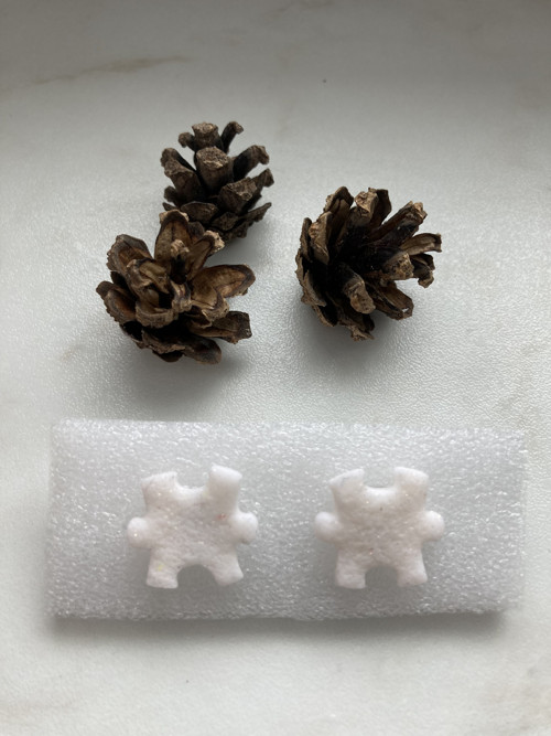 Náušnice puzetky / puzzle s hrubým povrchem