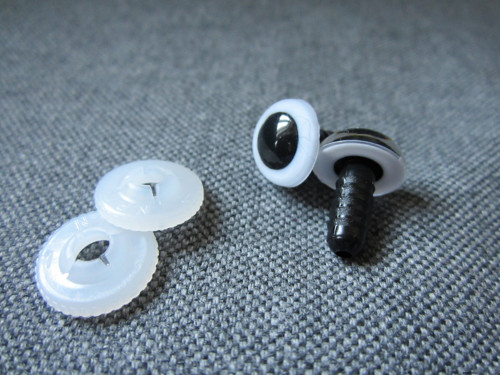Bezpečnostní oči, bílá barva, 10mm