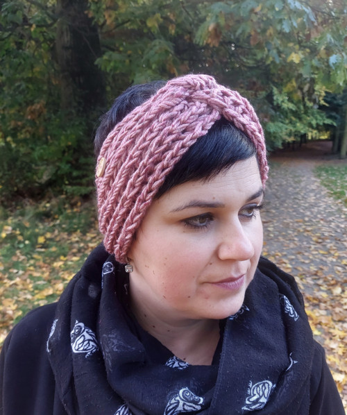 Pletená starorůžová čelenka