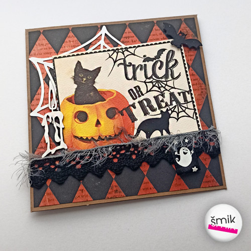 Halloweenské přání s černou kočkou v dýni