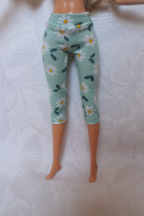 Capri legíny — foto 1