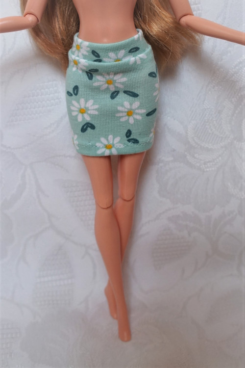 Barbie - natahovací sukně — foto 1