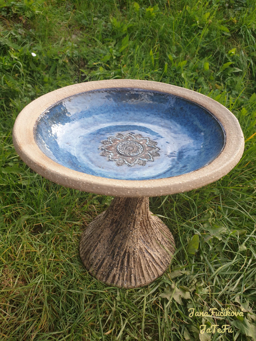 Nádherne pítko pro ptáky - mandala 2 — foto 1