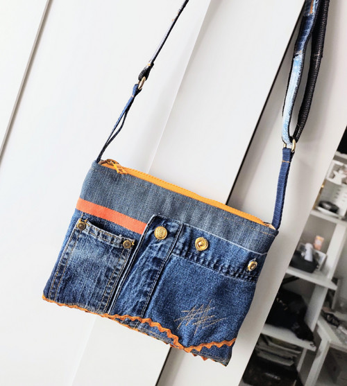 Mini kabelka crossbody