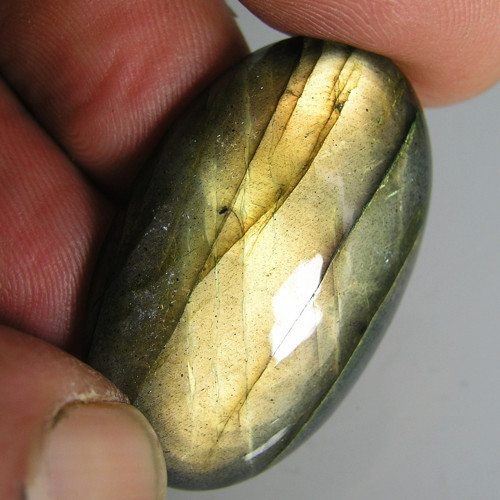 Labradorit, kabošon, 53,01 ct., 36,1x22,4x7,1 mm