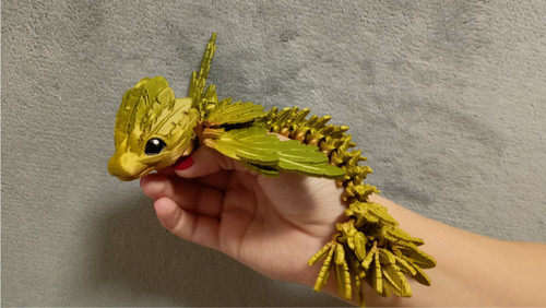 Mládě Opeřeného Hada - 23 cm - 3D Tisk — foto 1