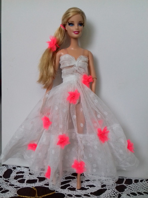 Šatičky pro Barbie - plesové č. 6 — foto 1